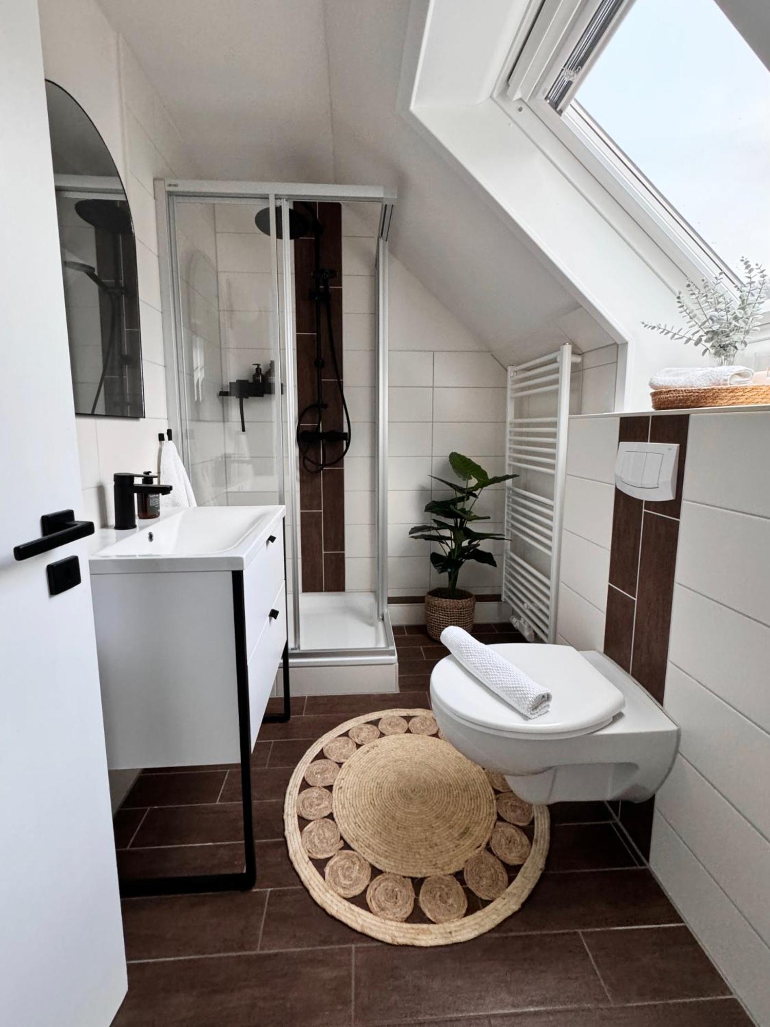 Seaside Rooms - Design-Apartment Mit Balkon & Parkplatz - Inklusive Strandkorb Direkt Am Wasser Und Spa & Sauna Saisonal Büsum Екстериор снимка